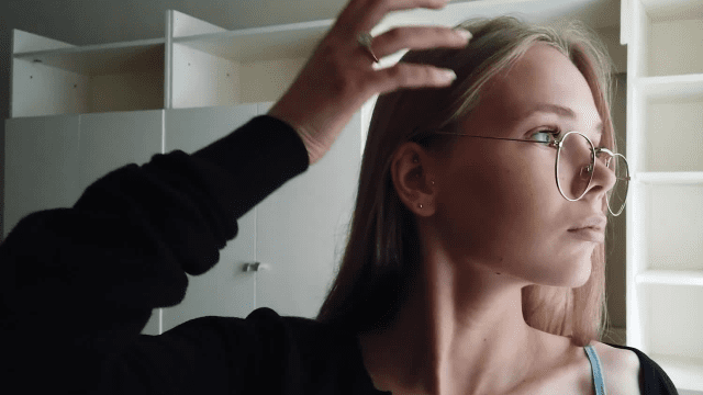 Cô nữ sinh kính cận quyến rũ - gyxmesvu.co.uk