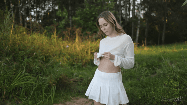 Stunning18 - Alice bên bờ hồ - gyxmesvu.co.uk