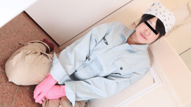 101724_01 - Em giúp việc dâm đĩ làm sạch cu cho chủ nhân - gyxmesvu.co.uk